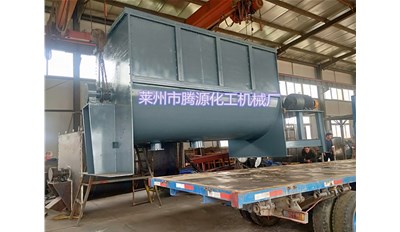 青岛15立方卧式混合机成功发货