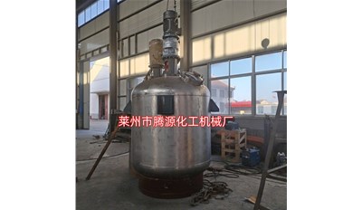 胶州高低速乳化搅拌罐，胶体磨设备成功发货